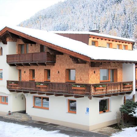 Haus Moostal Hotel Sankt Anton am Arlberg Buitenkant foto