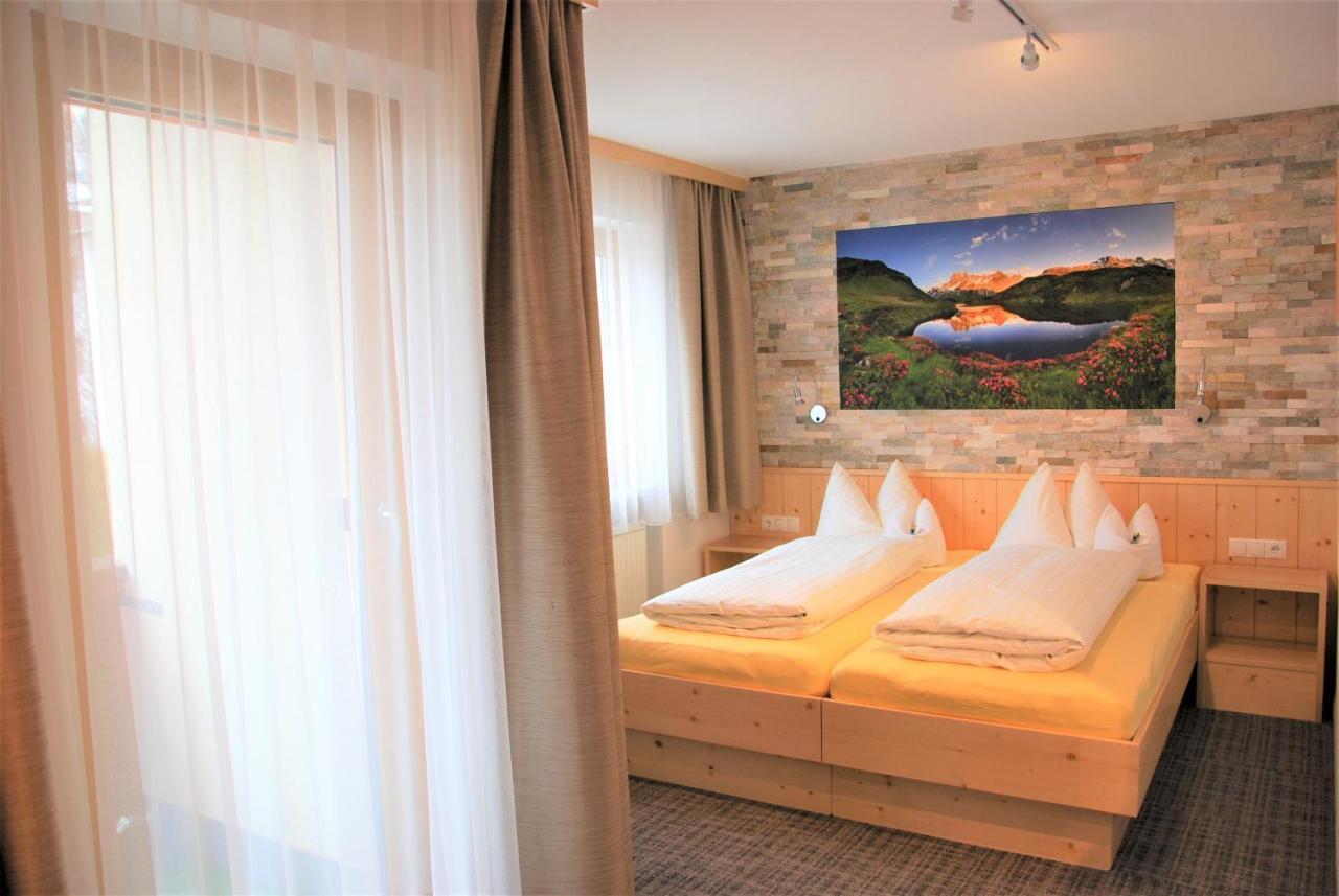Haus Moostal Hotel Sankt Anton am Arlberg Buitenkant foto